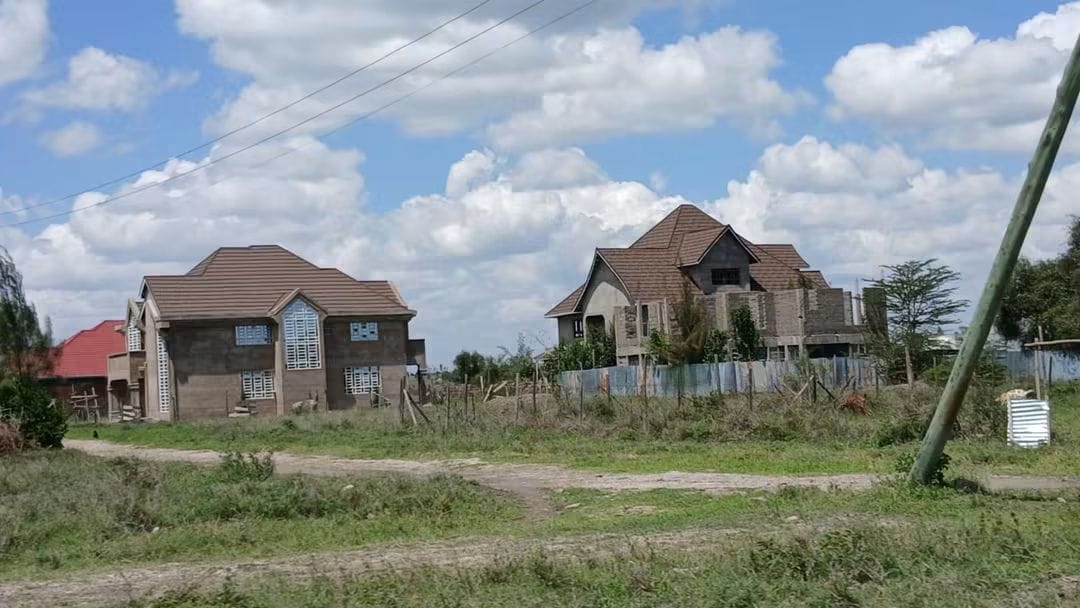 50 x 100 Plot near KAG University